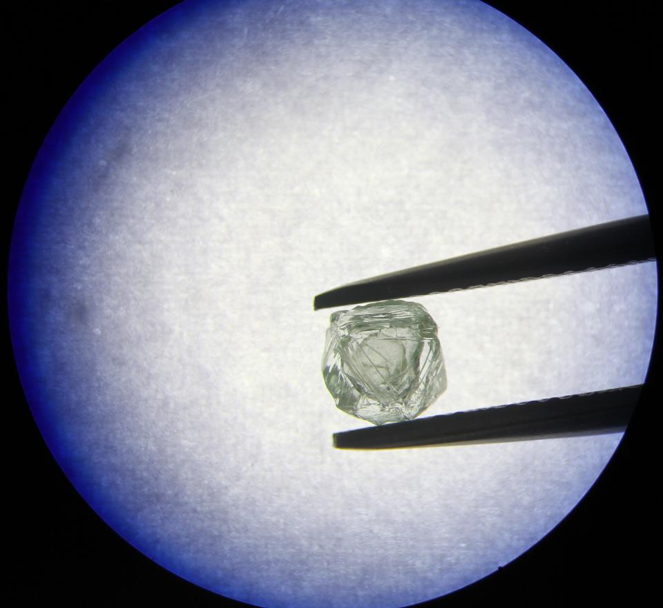 Two Amazing Diamonds Revealed by Russian Mining Company Alrosa