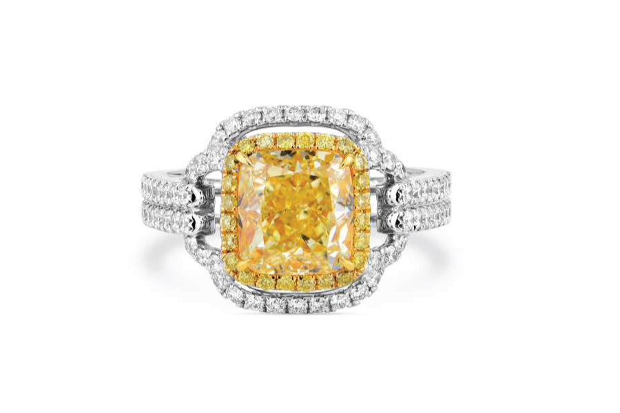 Spectacular yellow diamond ring