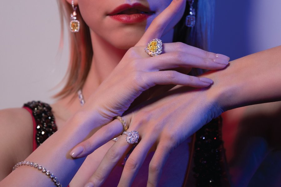 Yellow diamond jewelry set
