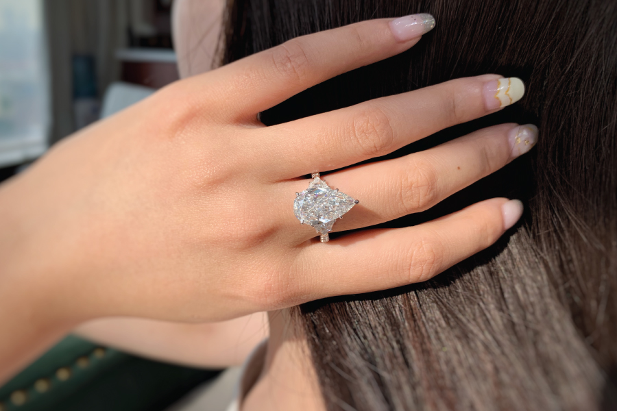 An amazing diamond ring