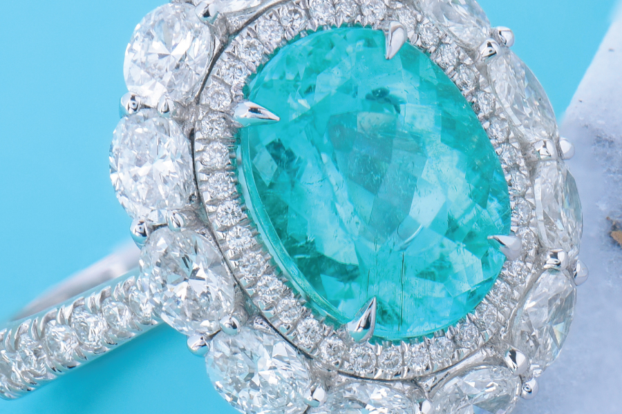 Perfect azure diamond ring