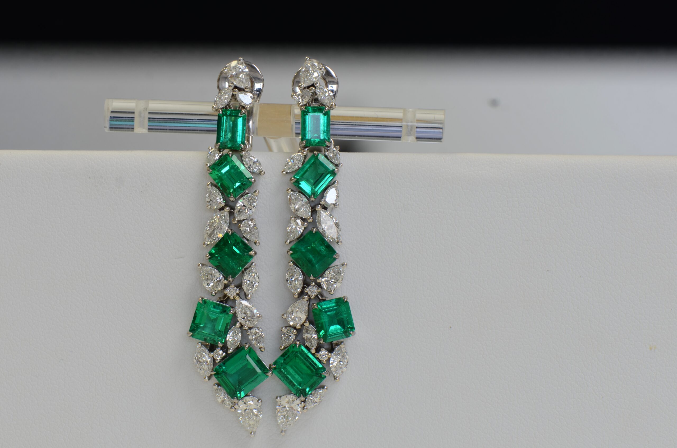 Price of colombian hot sale emerald per carat