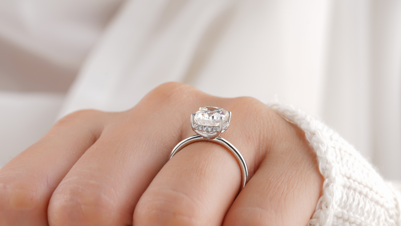 Fake Emerald-Cut Engagement Rings: Spot And Avoid Them!