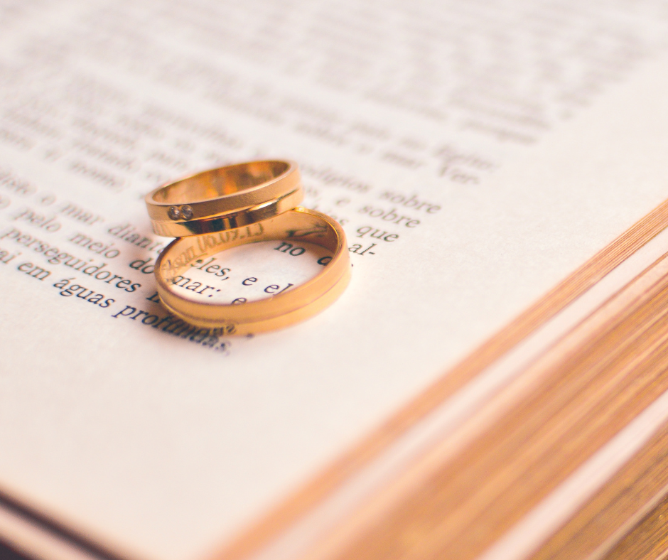 Oval Yellow Gold Engagement Ring