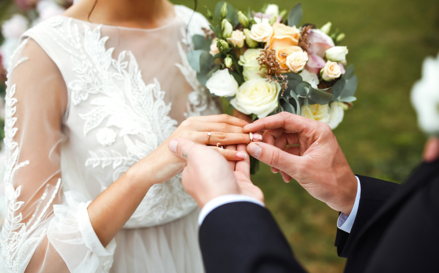 Wedding Ring Female